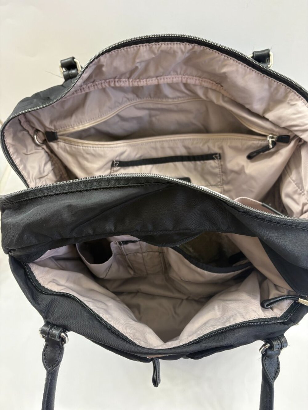 Tumi Laptop / Travel Bag - Multi-compartment - Travel Sleeve - Black/Silver - Picture 10 of 15